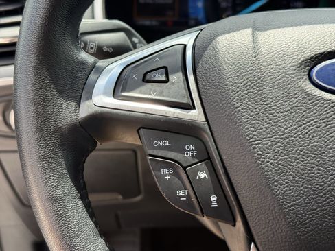 Used 2020 Ford Edge SEL w/ Convenience Package FWD image 18