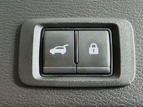 Used 2024 Mitsubishi Outlander SE AWD/4WD image 30