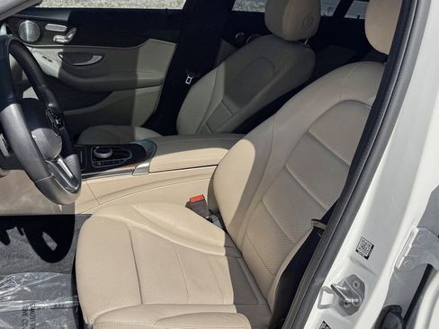 Used 2021 Mercedes-Benz C 300 4MATIC Sedan w/ Premium Package image 14