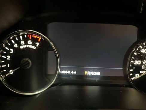 Used 2020 Ford F150 Lariat RWD image 41