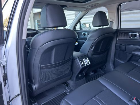 New 2026 Kia Sorento S w/ S Panoramic Sunroof Package image 13