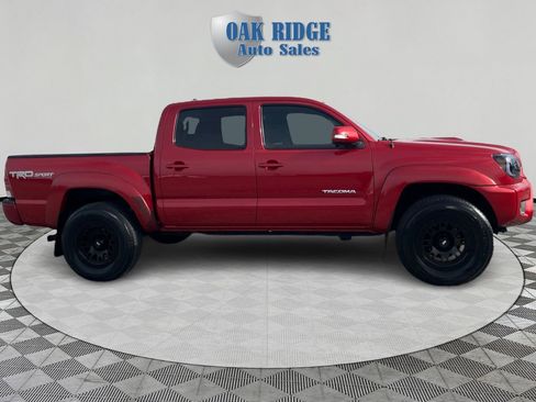 Used 2014 Toyota Tacoma V6 image 4