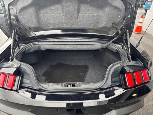 Used 2025 Ford Mustang Premium RWD image 19