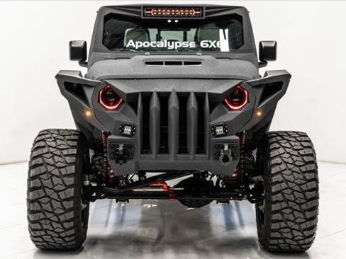 Used 2025 Jeep Gladiator Sport image 11