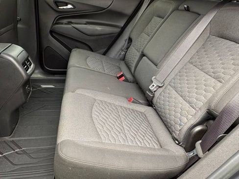 Used 2019 Chevrolet Equinox LT w/ Driver Convenience Package FWD image 12