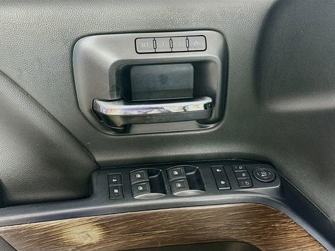 Used 2018 GMC Sierra 1500 Denali w/ Denali Ultimate Package image 19