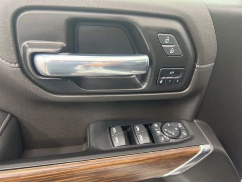 Used 2023 Chevrolet Silverado 3500 High Country w/ Technology Package image 13