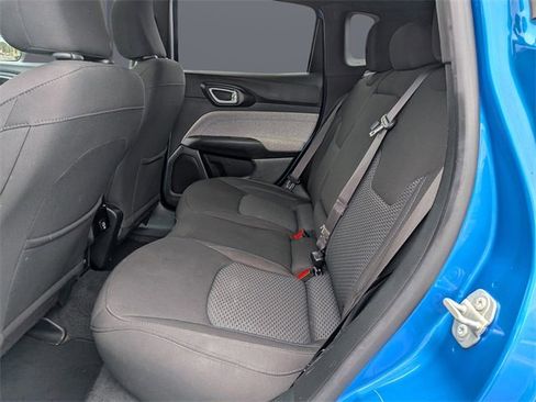 Used 2023 Jeep Compass Sport image 15