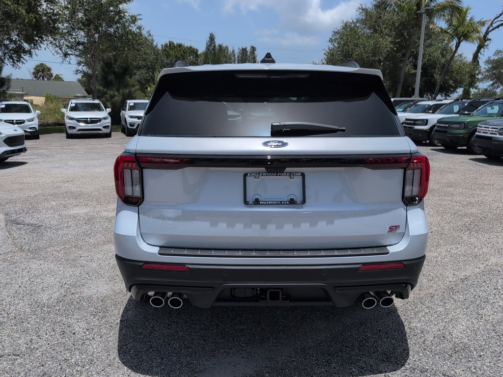 New 2026 Ford Explorer ST w/ Sun And Sound Package AWD/4WD image 4