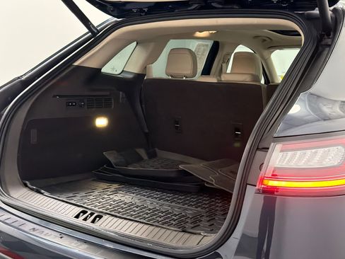 Certified 2022 Lincoln Nautilus Reserve AWD/4WD image 7