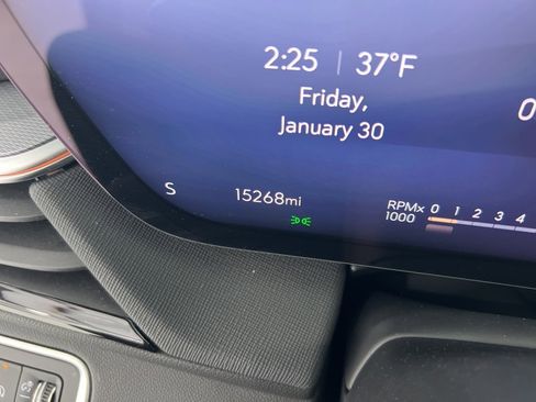 Used 2025 Buick Enclave Sport Touring image 11