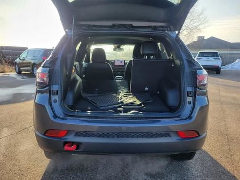 Used 2024 Jeep Compass Trailhawk w/ Trailhawk Elite Group image 19