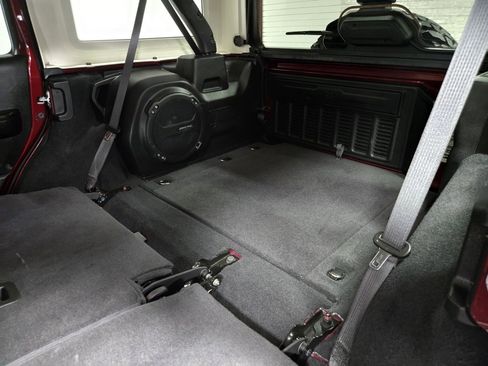 Used 2021 Jeep Wrangler Unlimited Sport image 37