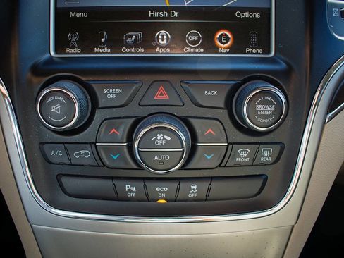 Used 2015 Jeep Grand Cherokee Overland image 25