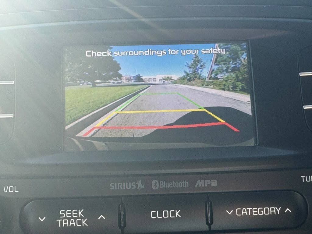 Used 2015 Kia Soul + FWD image 12