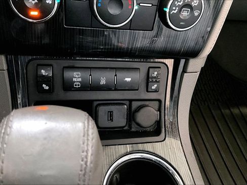 Used 2017 Chevrolet Traverse LT AWD/4WD image 16
