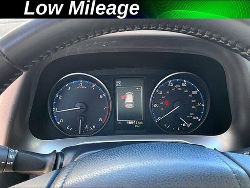 Certified 2018 Toyota RAV4 XLE FWD image 2