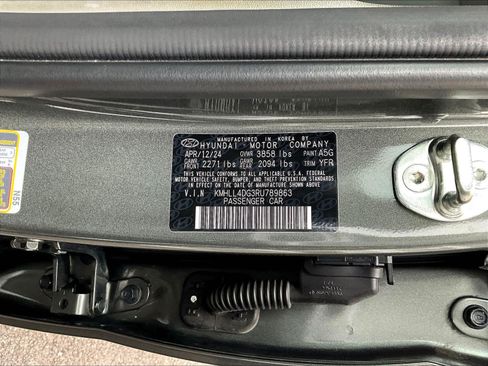 Certified 2024 Hyundai Elantra SE FWD image 19