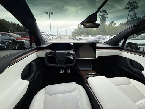 Used 2022 Tesla Model X AWD/4WD image 19