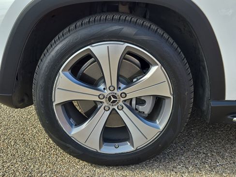 Certified 2021 Mercedes-Benz GLS 450 4MATIC image 11