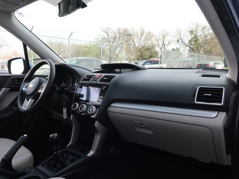 Used 2018 Subaru Forester 2.5i Premium image 25