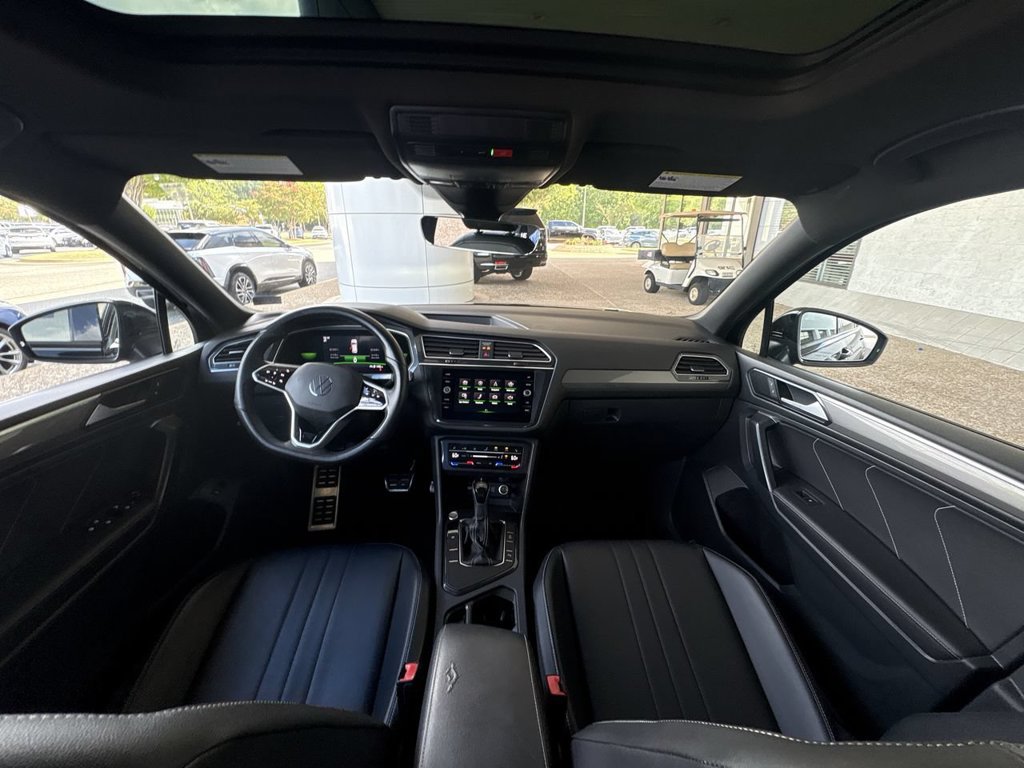 Used 2022 Volkswagen Tiguan SE R-Line FWD image 20