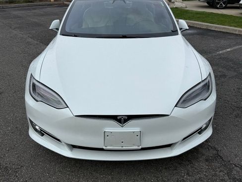 Used 2021 Tesla Model S Performance image 2