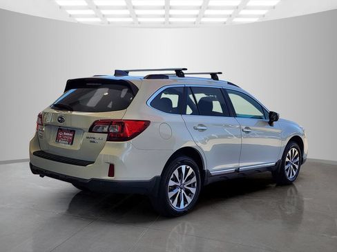 Used 2017 Subaru Outback 3.6R Touring w/ Popular Package #5A AWD/4WD image 5