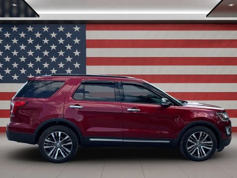Used 2017 Ford Explorer Platinum AWD/4WD image 8