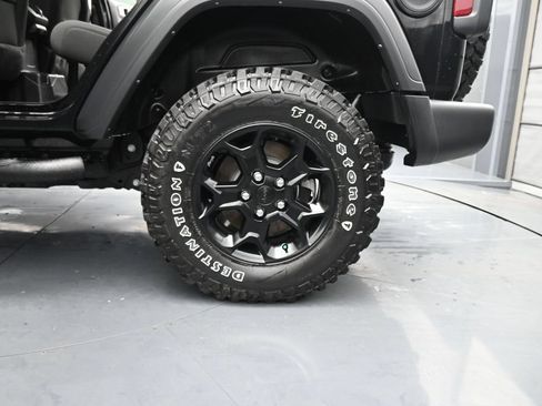 Used 2023 Jeep Wrangler Unlimited Sport AWD/4WD image 17
