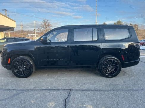 Used 2023 Jeep Grand Wagoneer Series II image 2