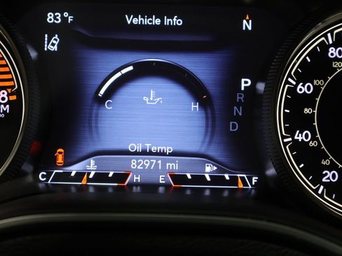 Used 2021 Jeep Cherokee Trailhawk AWD/4WD image 41