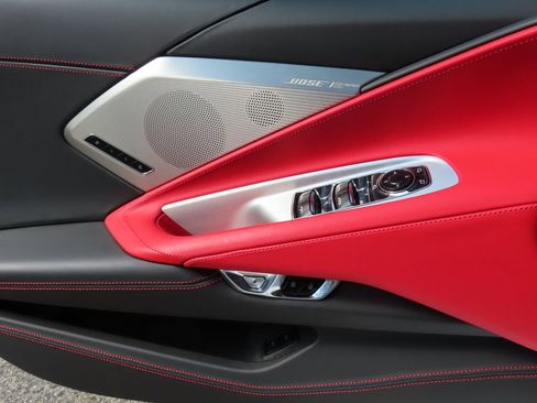 Used 2023 Chevrolet Corvette Stingray Premium Conv w/ Z51 Performance Package RWD image 28