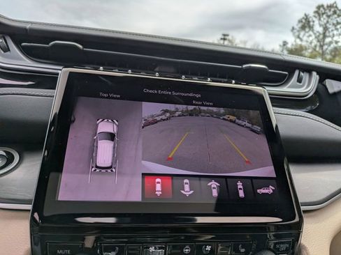 Used 2022 Jeep Grand Cherokee Limited 4xe w/ Luxury Tech Group II image 25