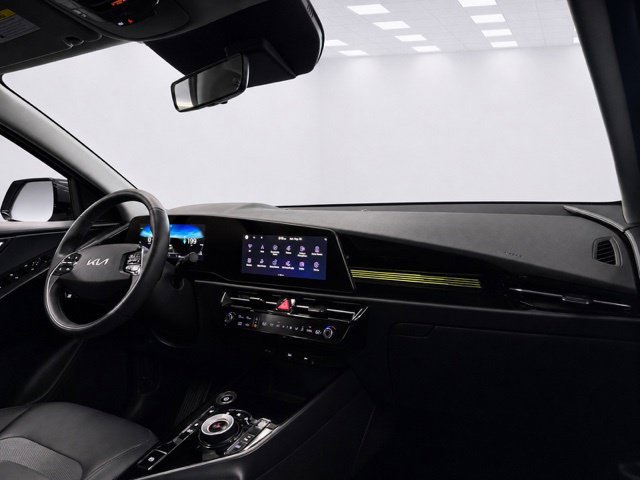 Used 2024 Kia Niro Wind w/ Wind Preserve Package FWD image 23