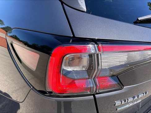 Used 2024 Subaru Outback Premium AWD/4WD image 29