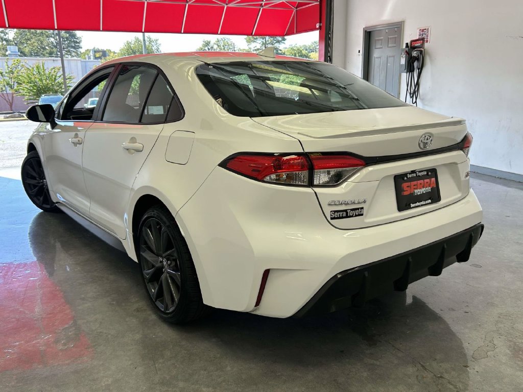 Used 2026 Toyota Corolla SE FWD image 5