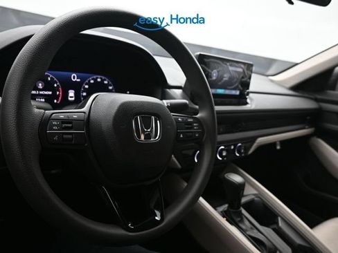 Used 2025 Honda Accord LX image 10