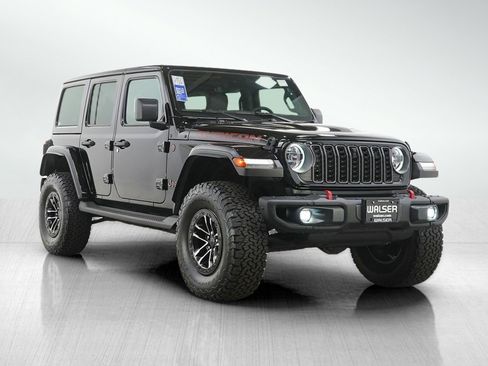 Used 2024 Jeep Wrangler Unlimited Rubicon AWD/4WD image 8
