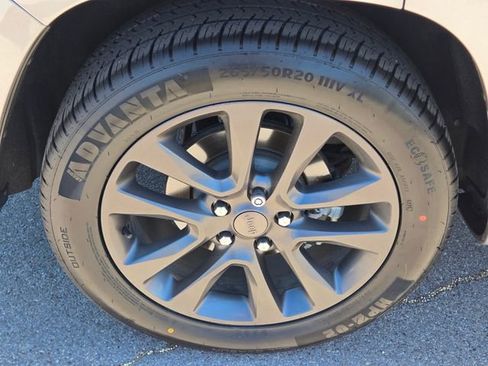 Used 2019 Jeep Grand Cherokee High Altitude AWD/4WD image 10