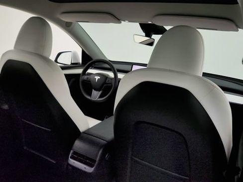 Used 2024 Tesla Model Y Performance AWD/4WD image 38