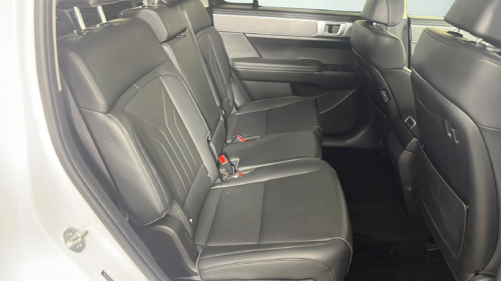 Used 2025 Hyundai Santa Fe SEL AWD/4WD image 20