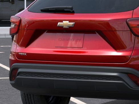 New 2026 Chevrolet Trax LS FWD image 14