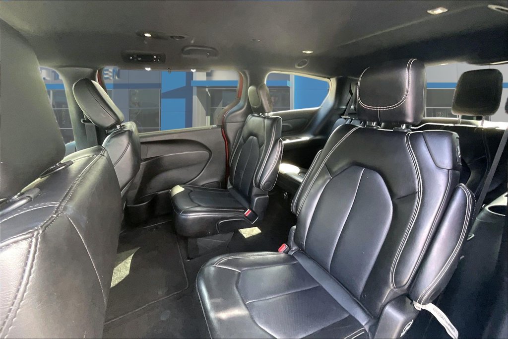 Used 2025 Chrysler Pacifica Select FWD image 22