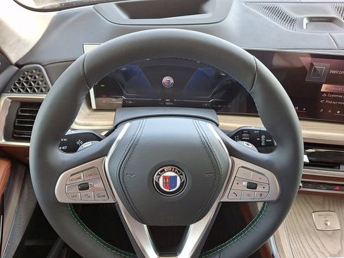 New 2026 BMW ALPINA XB7 AWD/4WD image 14