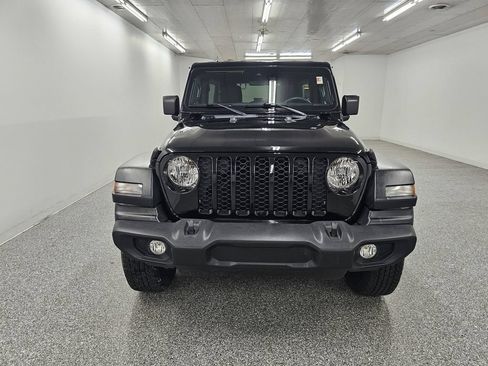 Used 2024 Jeep Wrangler Unlimited Sport AWD/4WD image 2