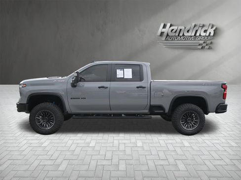 Used 2024 Chevrolet Silverado 2500 ZR2 w/ ZR2 Bison Edition AWD/4WD image 7