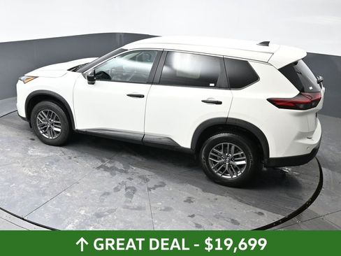 Used 2024 Nissan Rogue S AWD/4WD image 45