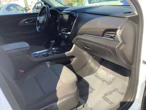 Used 2019 Chevrolet Traverse LT AWD/4WD image 17
