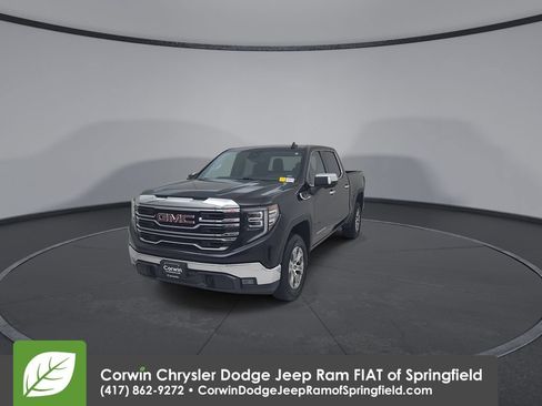 Used 2025 GMC Sierra 1500 SLT AWD/4WD image 6